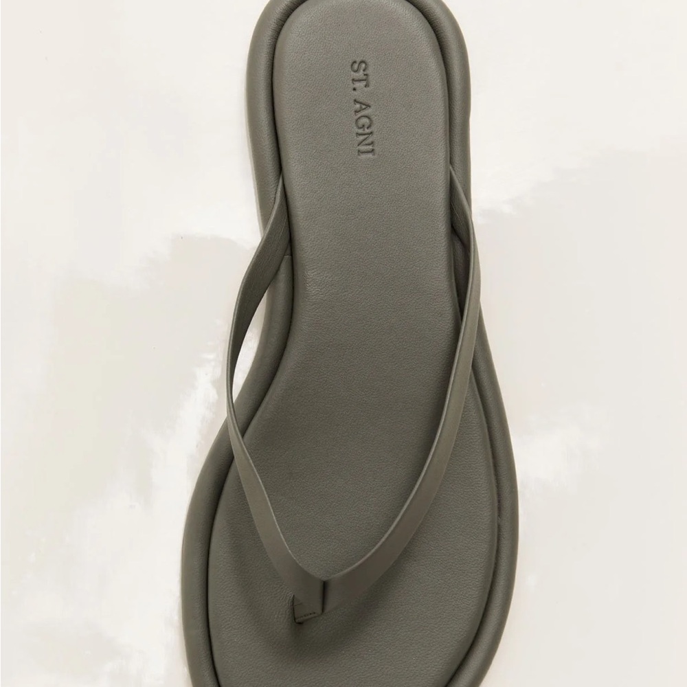 St. Agni Women's olive Sandals